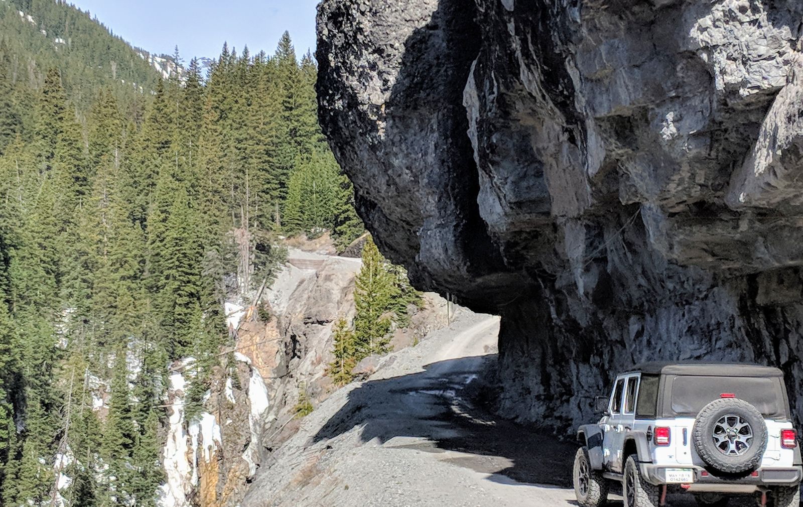 ouray-jeep-rental-overhang-yankee
